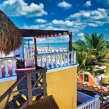 Beachfront Casa Maya Lodge El Cuyo Exteriér fotografie